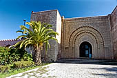 Rabat - Bab al-Rouah la porta dei venti (1197 ad) una delle cinque porte più¨ decorate che circondano le mura della città di Rabat